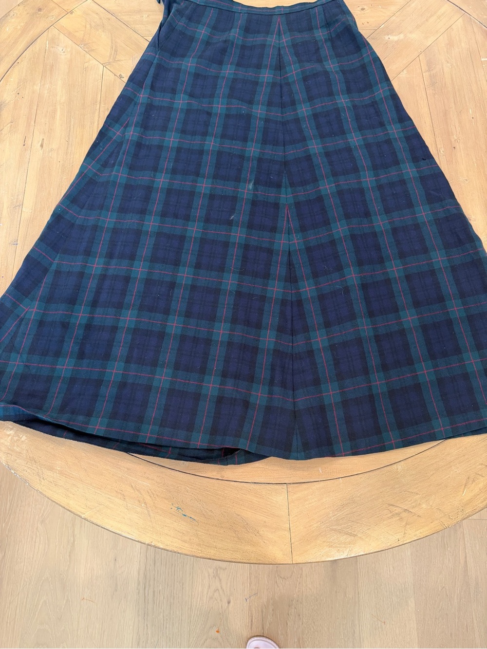 Vintage Ralph Lauren A-Line Plaid Midi Wool Skirt in Navy and Green 12 - Picture 10 of 12